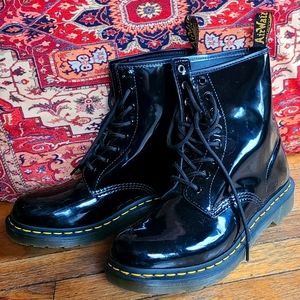 Doc Martens black Chelsea boot